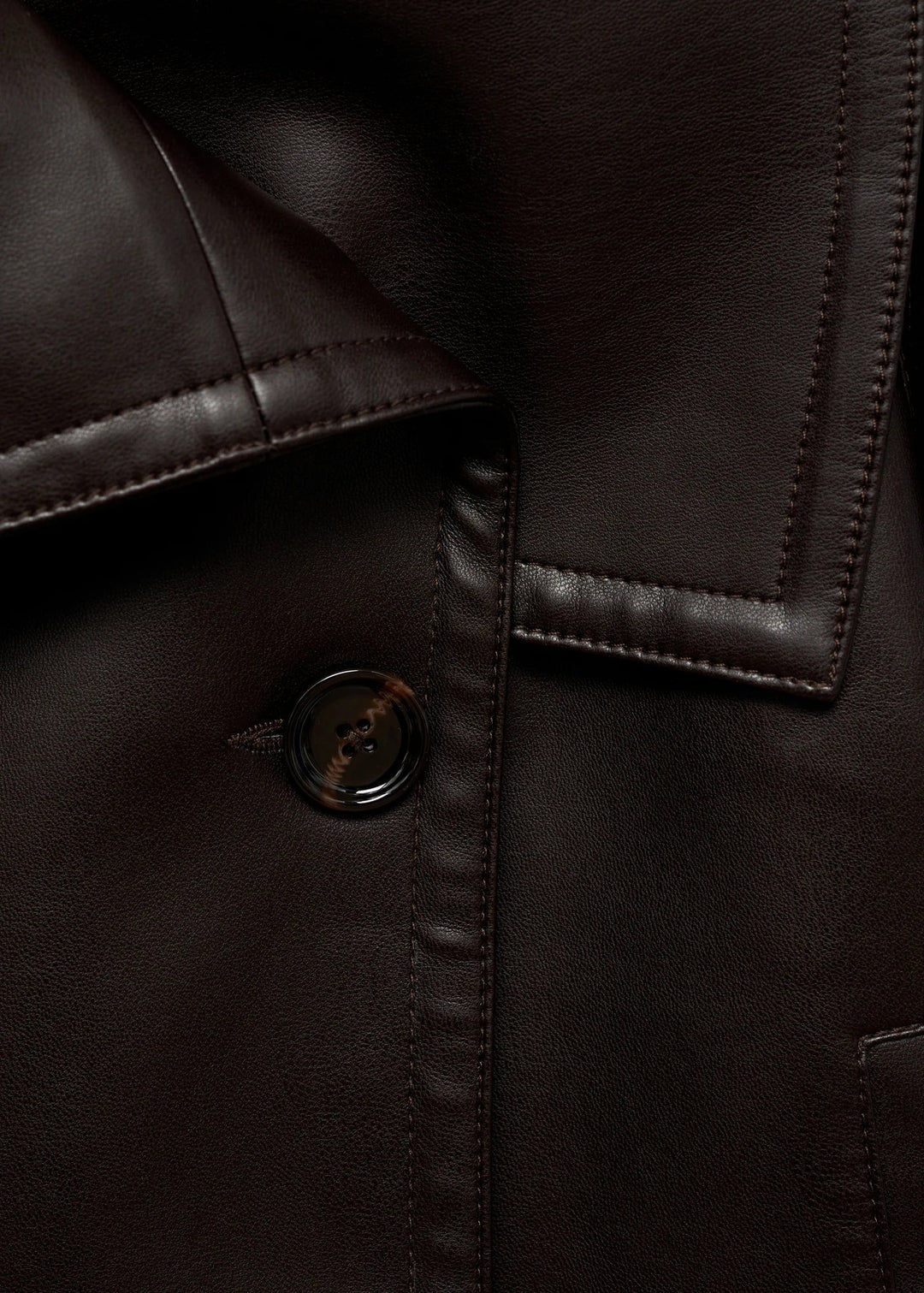 Ambre – The Iconic Belted Leather Look