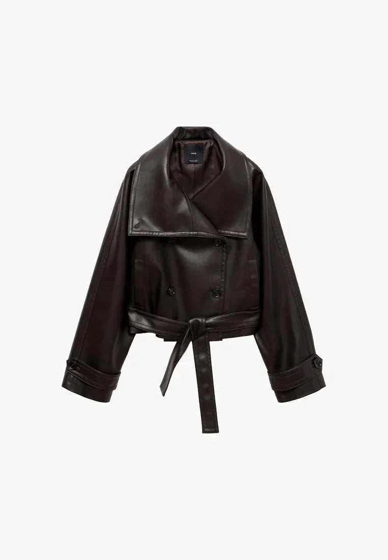 Ambre – The Iconic Belted Leather Look