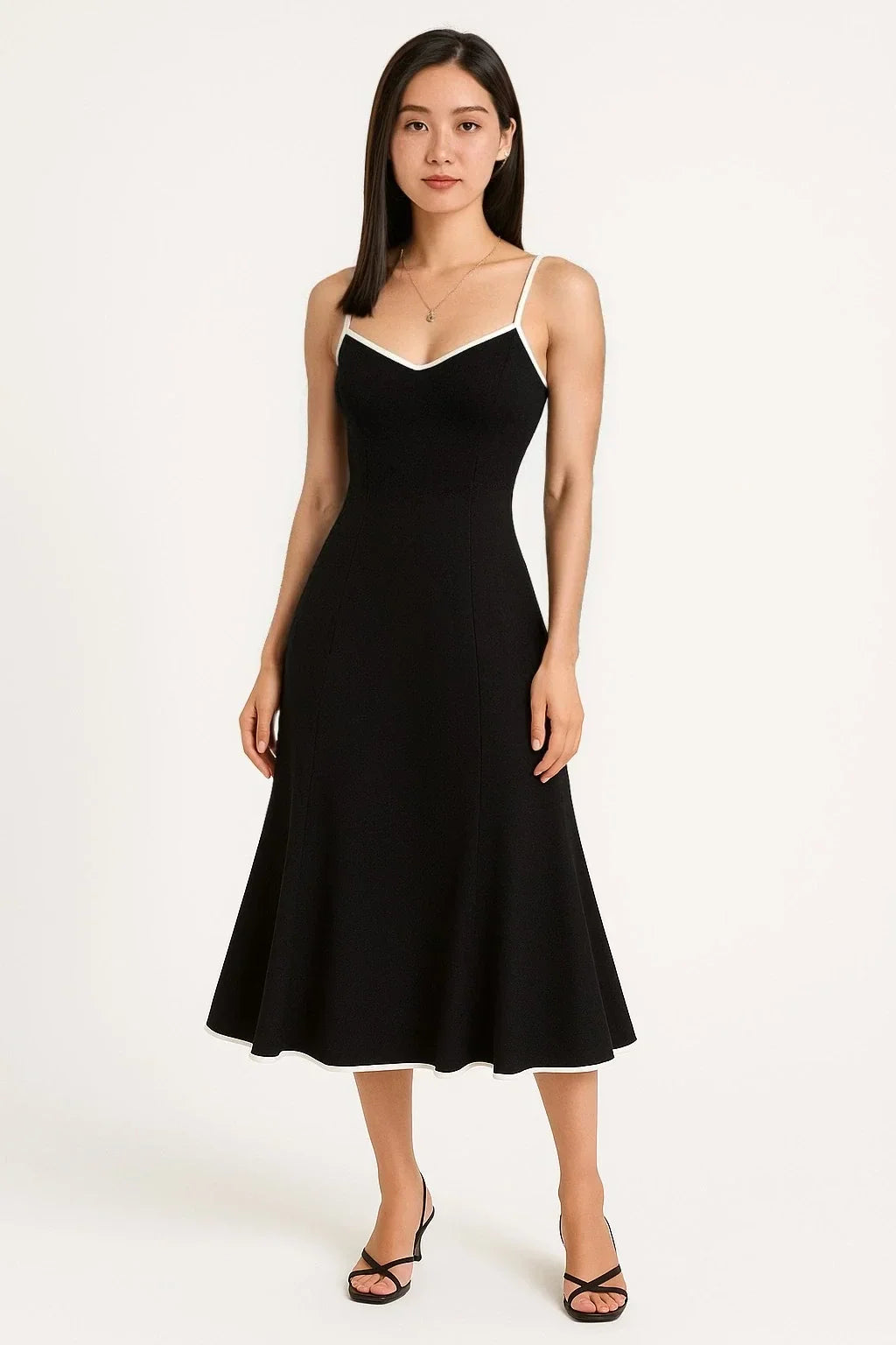 Française – The Iconic Parisian Dress