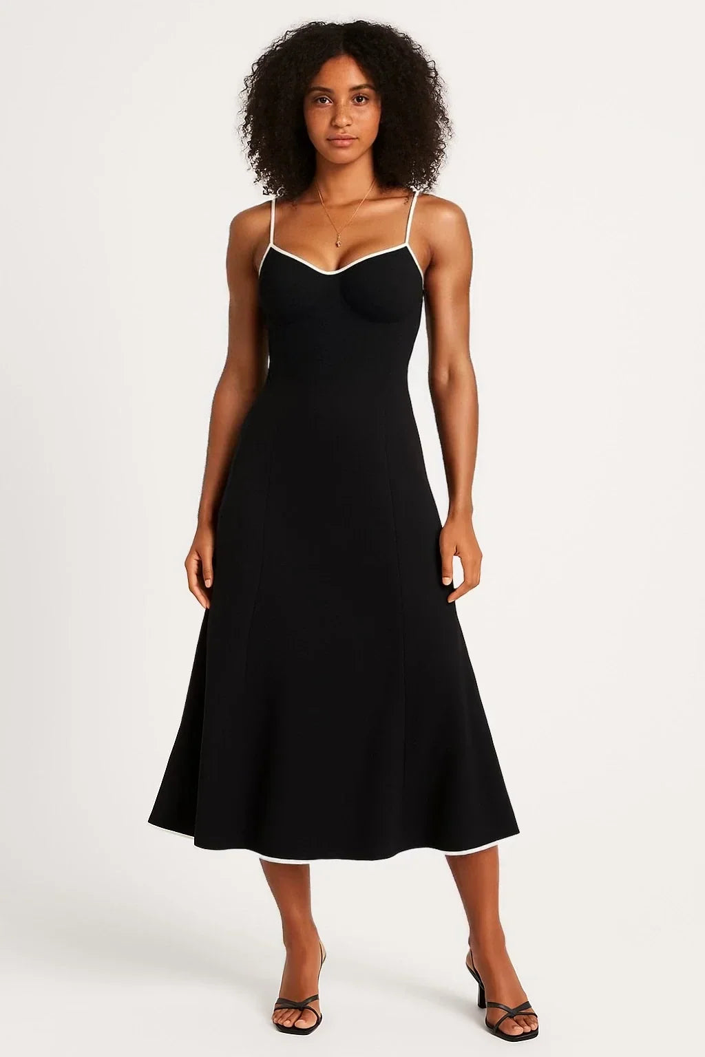 Française – The Iconic Parisian Dress