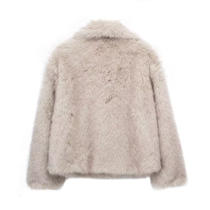 Lilyna – The Luxe Faux Fur Statement