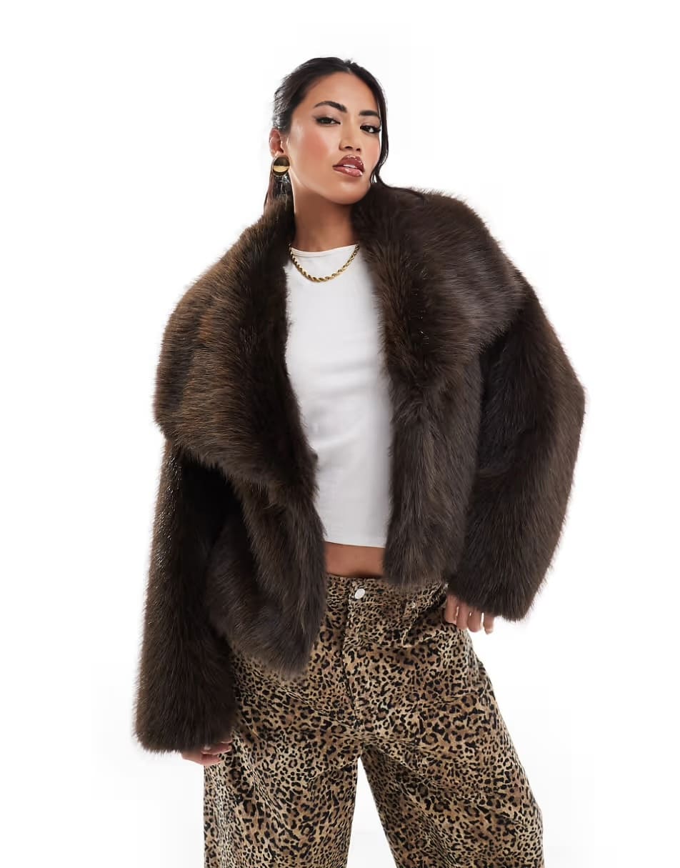 Lilyna – The Luxe Faux Fur Statement