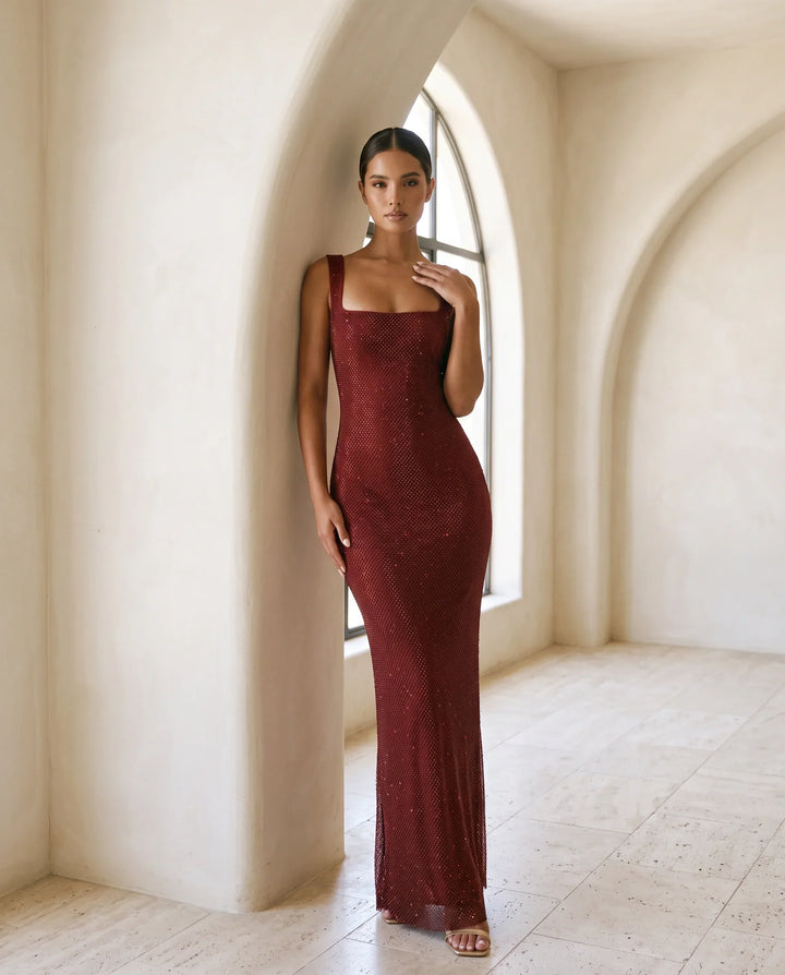 Lulu – The Spotlight Hourglass Gown